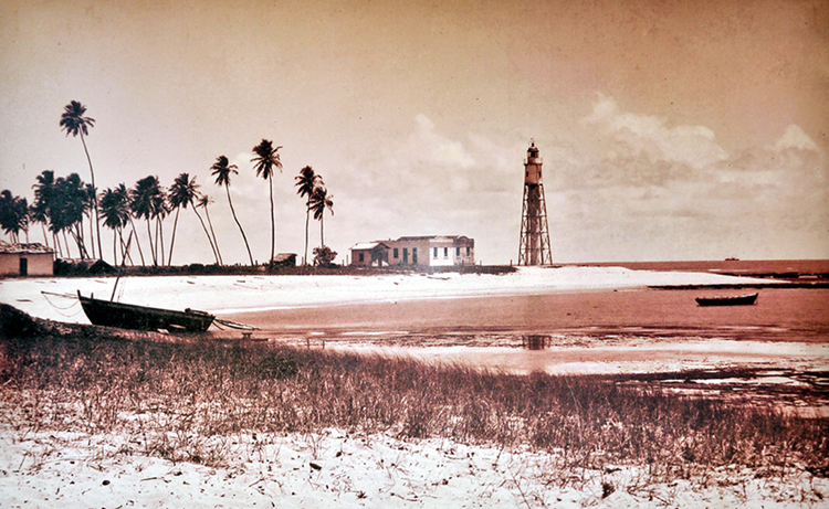 farol garcia davila antigo